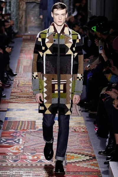 Look 5